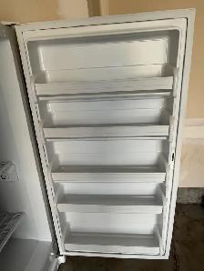 Frigidaire 17.1 Cubic Foot Upright Freezer - Photo 5