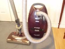 KENMORE VACUUM - Photo 2