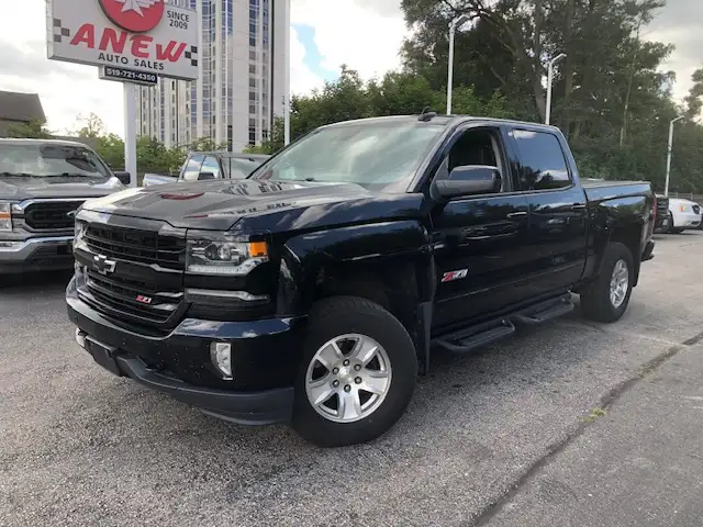 2018 Chevrolet Silverado 1500 LTZ one owner 30 service records