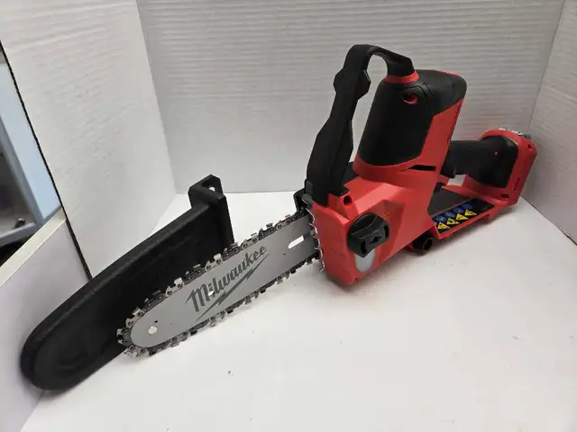 Milwaukee 3004 M18 Hatchet Pruning Saw Tool Only