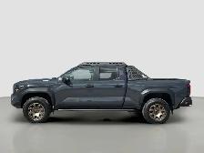 2026 Toyota Tacoma Hybrid Trailhunter - Photo 2