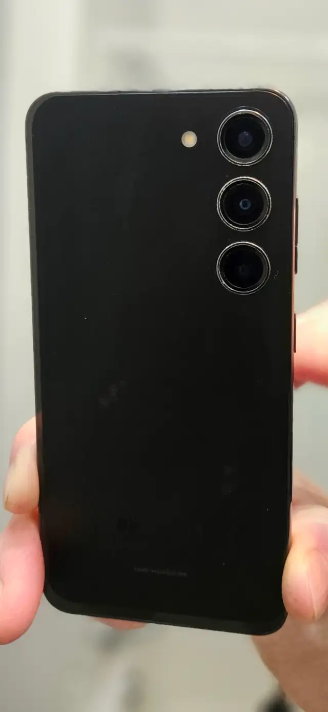 SAMSUNG S23 (black, unlocked) $150 firm