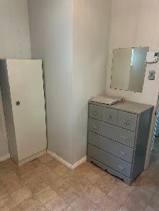 Appartement 2 1/2 meublé, chauffé, électricité, internet inclus - Photo 6