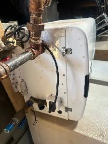 Tankless water heater - Photo 2