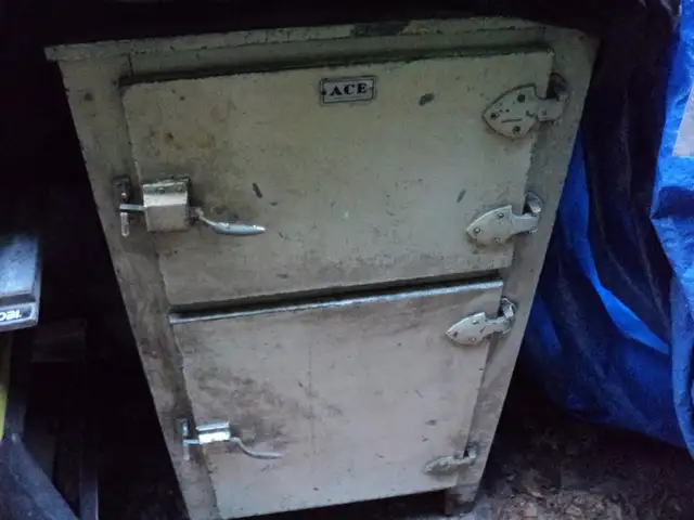ACE ICE BOX (1950's) COMPLETE - Unique Table etc!