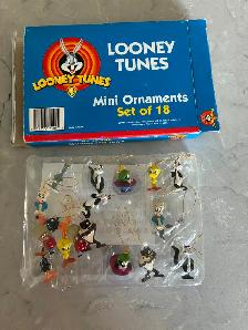 year 1999 looney tunes minitures