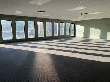 2000 sq/ft main floor commercial space available in Queensland! - Photo 8