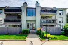 HUGE PRICE DROP! CHARMING 2 BED BRAESIDE CONDO FOR SALE!