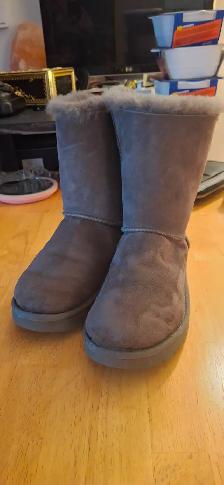 2 paires de bottes pajar gr 7 et gr 8 et une paire de uggs gr 7 - Photo 10