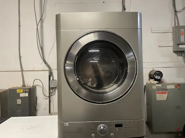 Sécheuse seule champagne contrôle au bas superposable LG