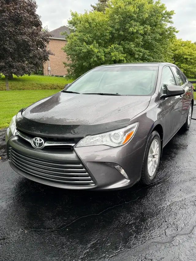 2016 Toyota Camry LE — Only 57,337 km!