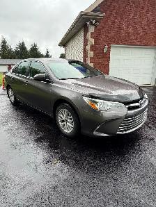 2016 Toyota Camry LE — Only 57,337 km! - Photo 3