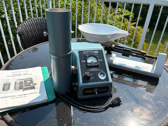 Grain moisture tester