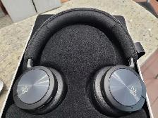 B&O BeoPlay H8i, Wireless (Sans-fil)