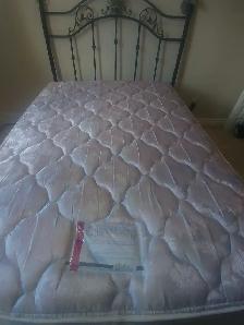 Double mattress and boxspring - Photo 2