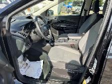 2019 Ford Escape Saftied Clean Title $9900 - Photo 4