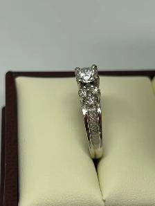 14k W/G Elegant Vintage-Inspired Diamond Ring - Photo 4