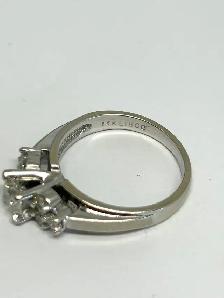 14k W/G Elegant Vintage-Inspired Diamond Ring - Photo 6