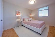 3 Bedroom Apartment for Rent Steps to Victoria Park Station! - Photo 9