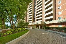3 Bedroom Apartment for Rent Steps to Victoria Park Station! - Photo 20