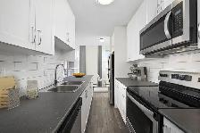 1 Bedroom Apartment for Rent - 2495 Lakeshore Blvd. W - Photo 2