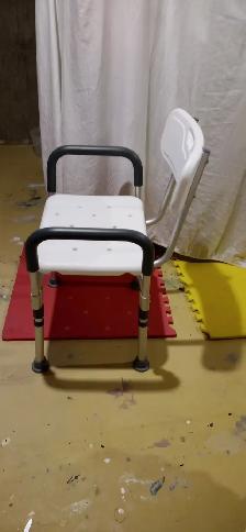 Bath chair or Shower chair new adjustable height shower chair - Photo 2