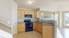 #7471- 3bed/1bath upper level in Westpointe. Avail. Sept 23rd - Photo 5
