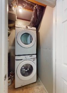 #7471- 3bed/1bath upper level in Westpointe. Avail. Sept 23rd - Photo 8