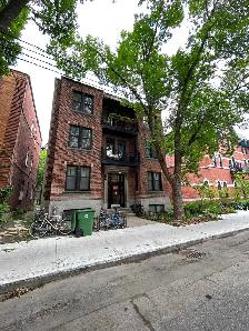 Chauffé, grand 3 1/2 dans le Plateau Mont-Royal - Photo 11