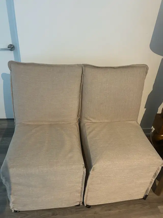 BRAND NEW – Set of 4 Dining Chairs with Washable Covers