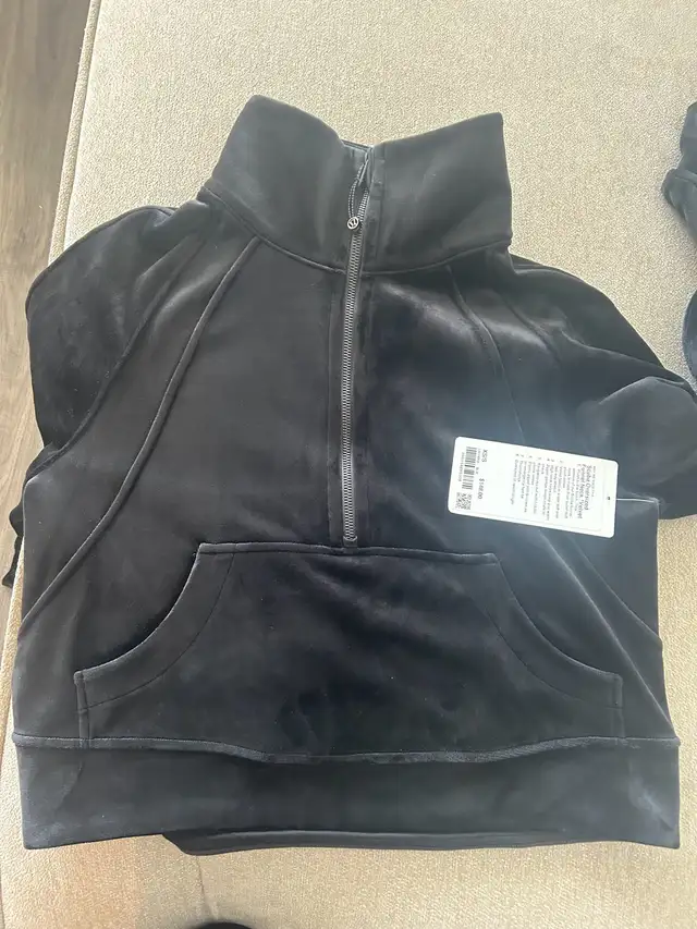 BRAND NEW WITH TAGS – Lululemon  Oversized Velvet sweater