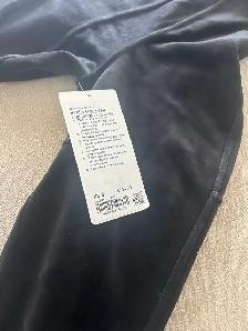 BRAND NEW WITH TAGS – Lululemon  Oversized Velvet sweater - Photo 3