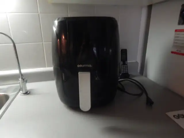5 Quart Digital Air Fryer, Like NEW