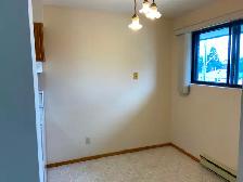 NEW LISTING - Photo 6