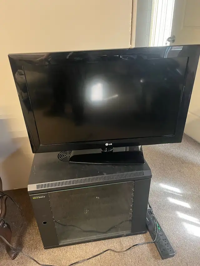 LG 32" 32LD452b TV