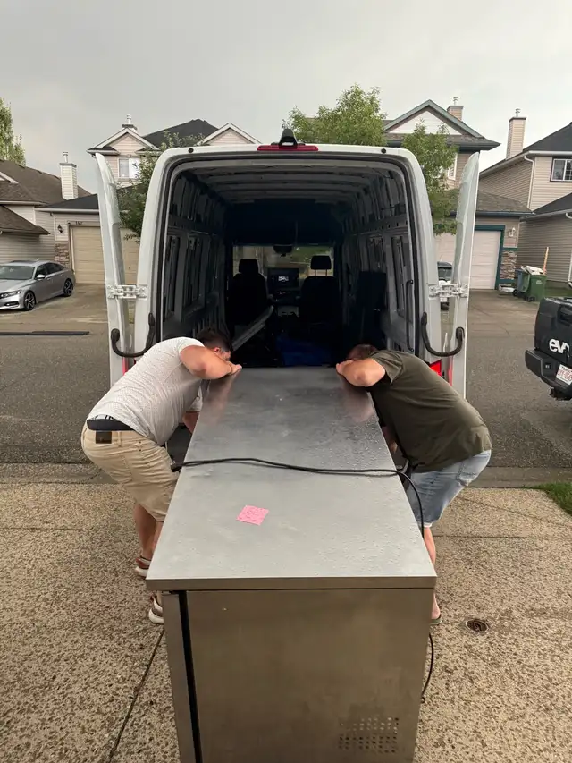 moving & delivery Calgary and area