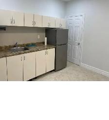 Bachelor Apartment for Rent @Bayview/Major Mackenzie - Photo 4