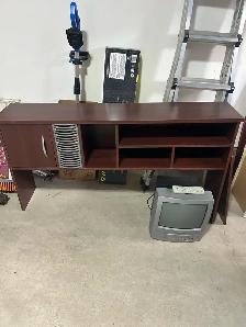 Computer Desk - Photo 2