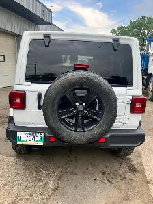 2021 Jeep Wrangler Unlimited Sahara ~ SAFETIED - Photo 5
