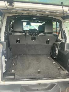 2021 Jeep Wrangler Unlimited Sahara ~ SAFETIED - Photo 6