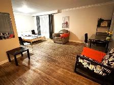 Furnished room main floor house near subway Yonge/Finch - Photo 5