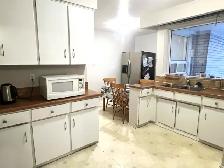 Furnished room main floor house near subway Yonge/Finch - Photo 9