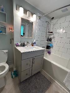 Large 2 bedroom in Hidden Valley. Laundry & Utilities included. - Photo 8