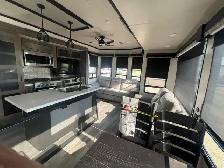 2022 FOREST RIVER CEDAR CREEK 40CBAR, PARK MODEL, SPACIOUS - Photo 15