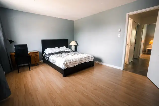 3 Bedroom   1.5 Bathroom Townhouse