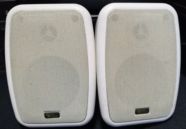 AUDIO RESEARCH AR-435 INDOOR/OUTDOOR SPEAKERS – PAIR – $30