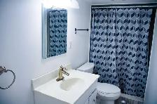 Near Subway Stn. - Single Bedroom for rent - Photo 5