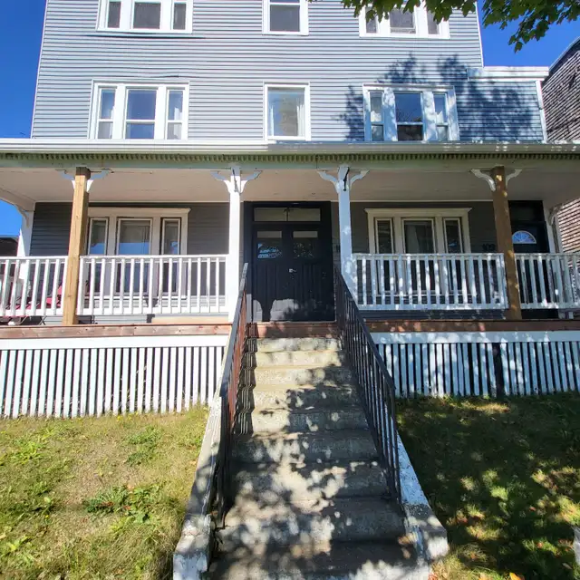 107 Broad Street Apt 2 - 3 Bedroom Apartment