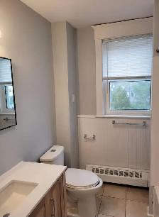 107 Broad Street Apt 2 - 3 Bedroom Apartment - Photo 3