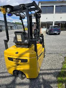 chariot elevateur / Fork lift - Photo 3